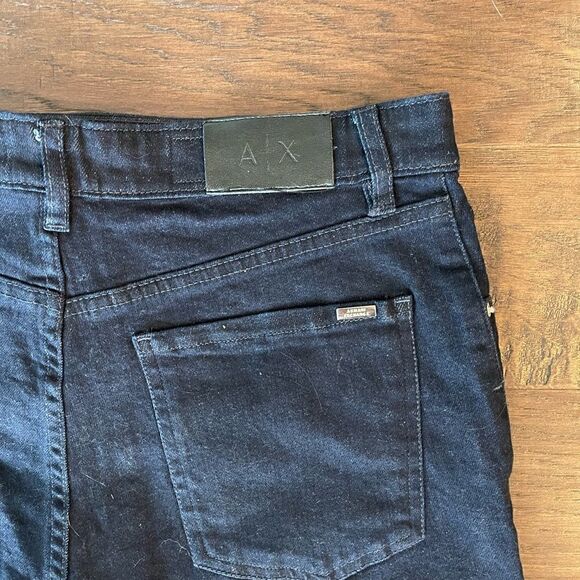 Armani Exchange Mid Rise Shorts Dark Wash size 28 New - Picture 10 of 10